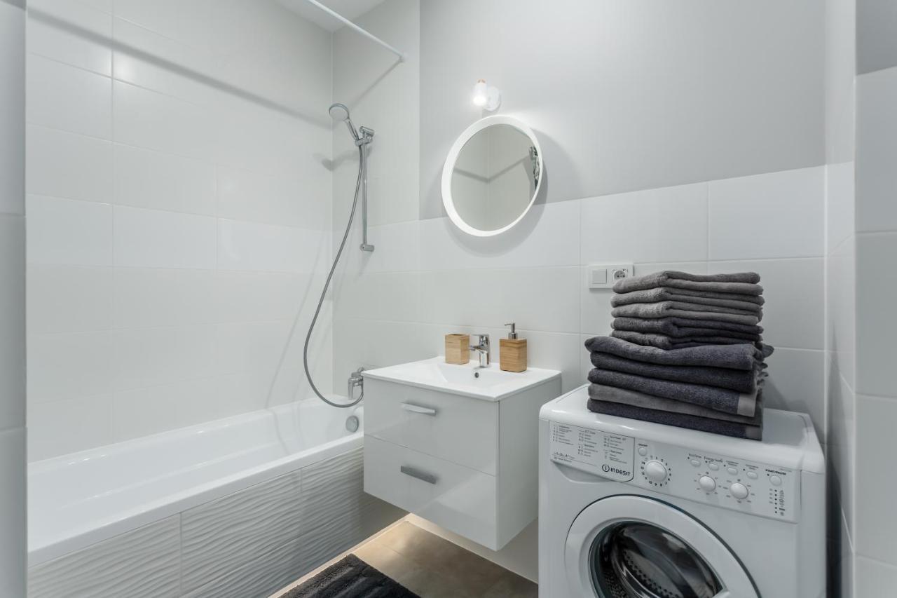 Warsaw City Apartments Екстер'єр фото