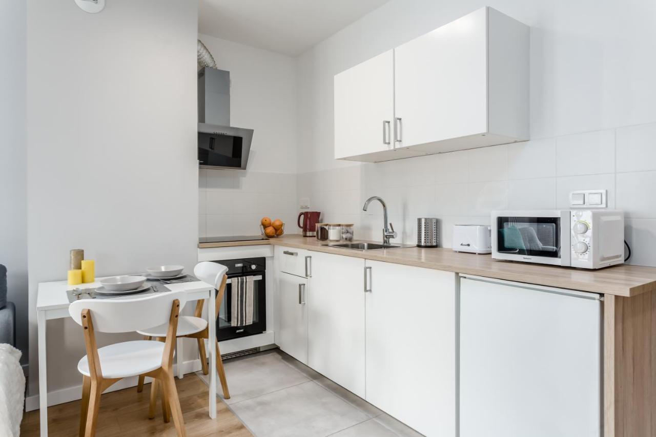 Warsaw City Apartments Екстер'єр фото