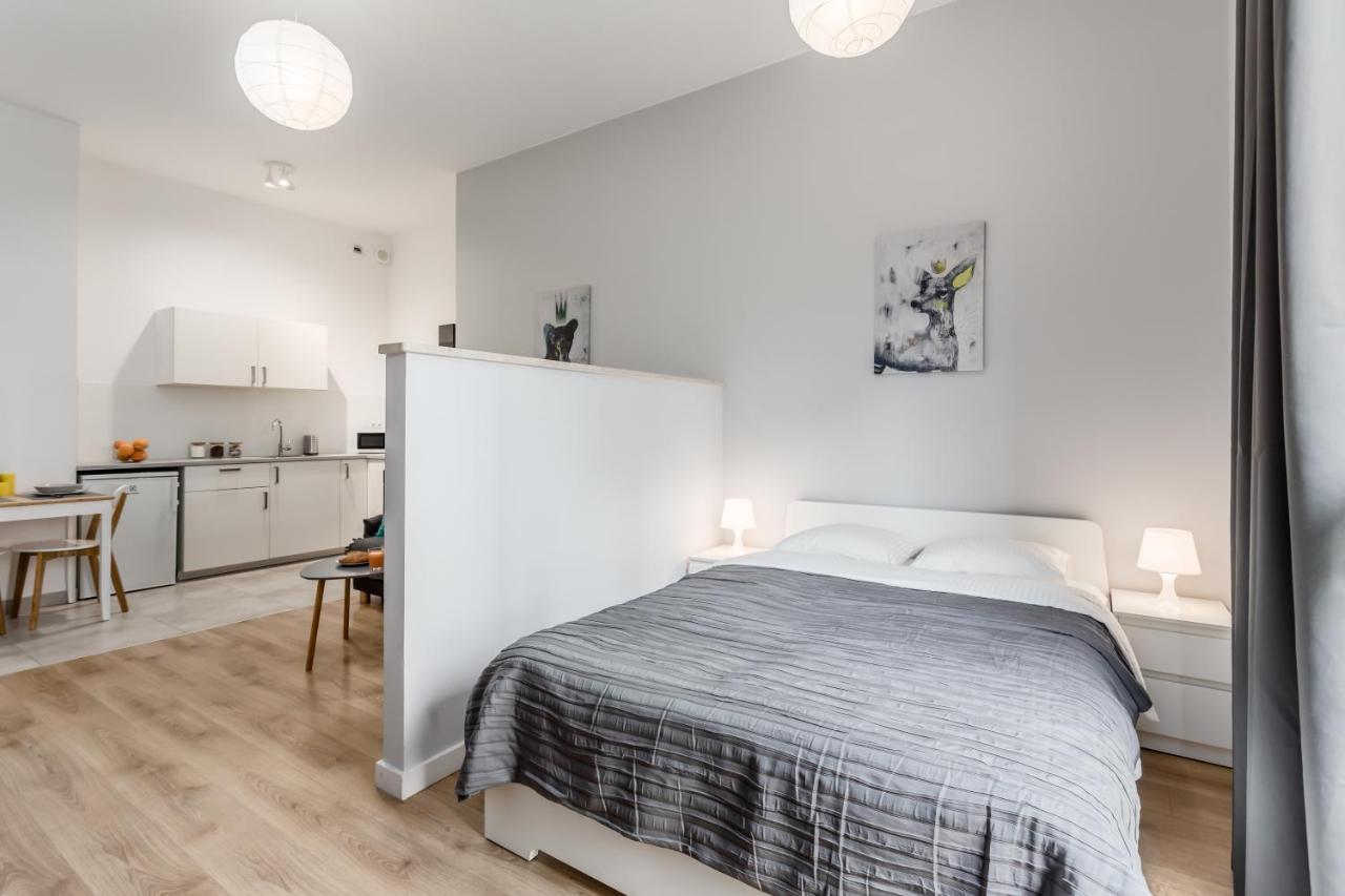 Warsaw City Apartments Екстер'єр фото