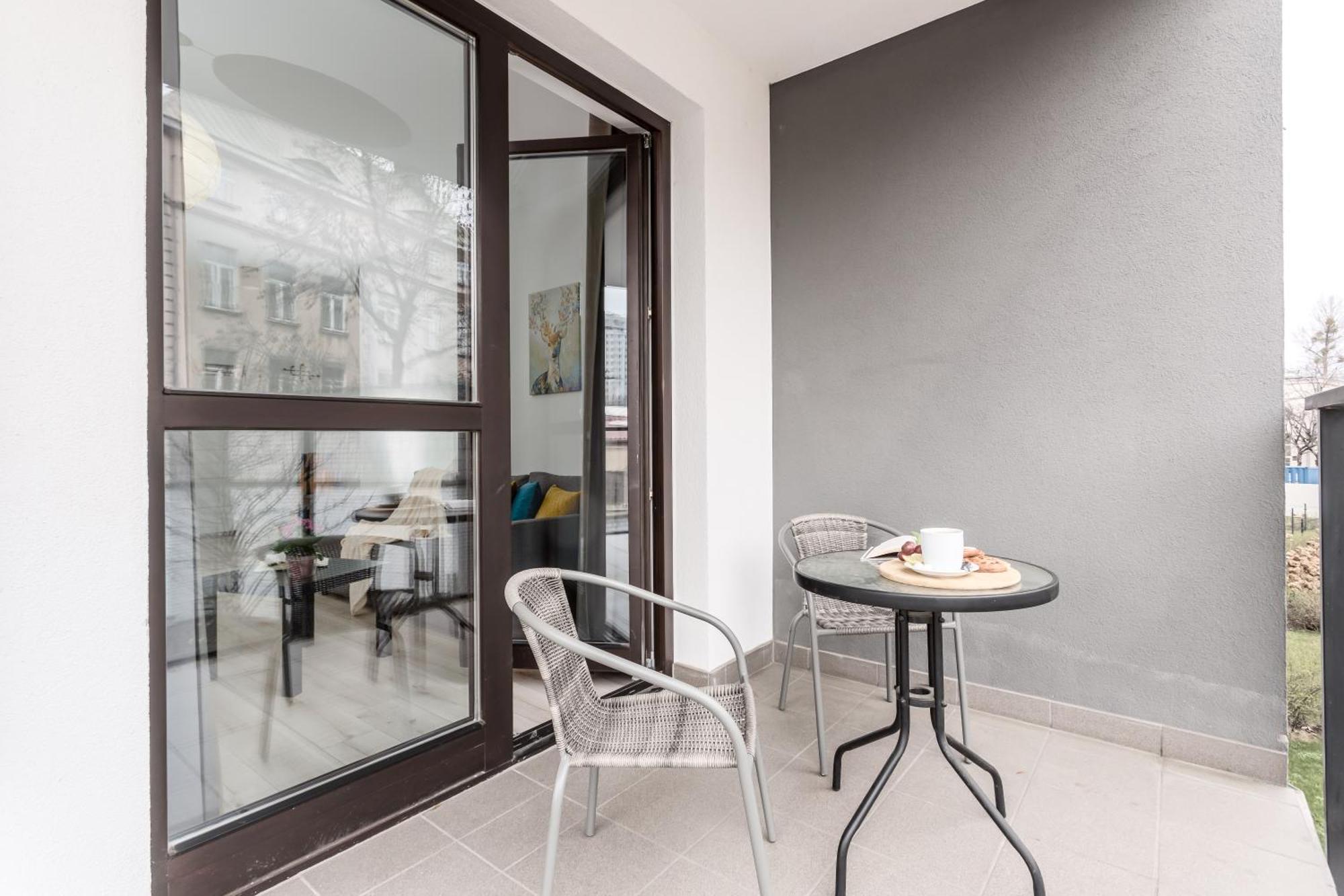 Warsaw City Apartments Екстер'єр фото