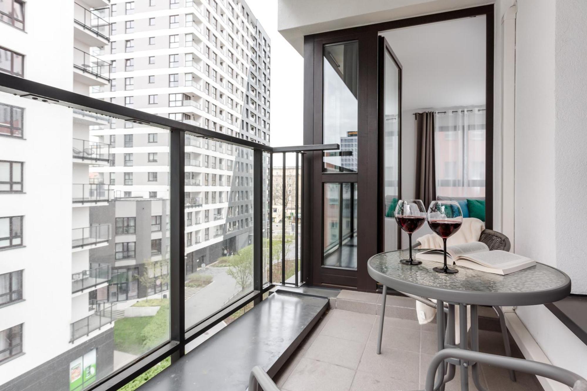 Warsaw City Apartments Екстер'єр фото
